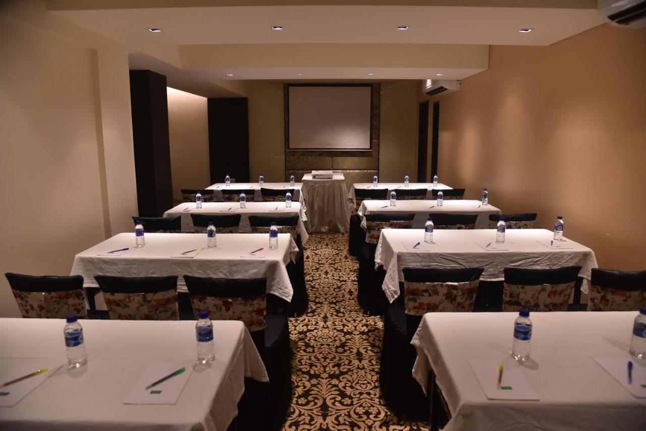 The Paradise By Tunga Mumbai Exterior photo